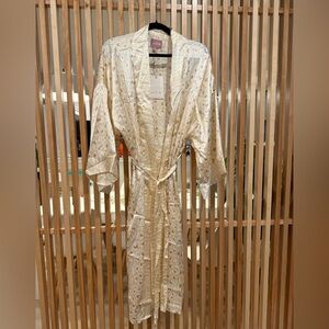 Show Me Your Mumu X Curateur The Harlow Robe Beige Animal Print One Size $128